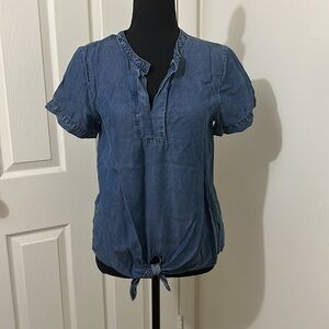 Francesca's Blue Rain Chambray Shirt With Tie Front Detail Size Small